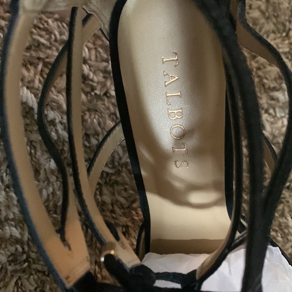 Talbots stunning heels - Picture 4 of 7